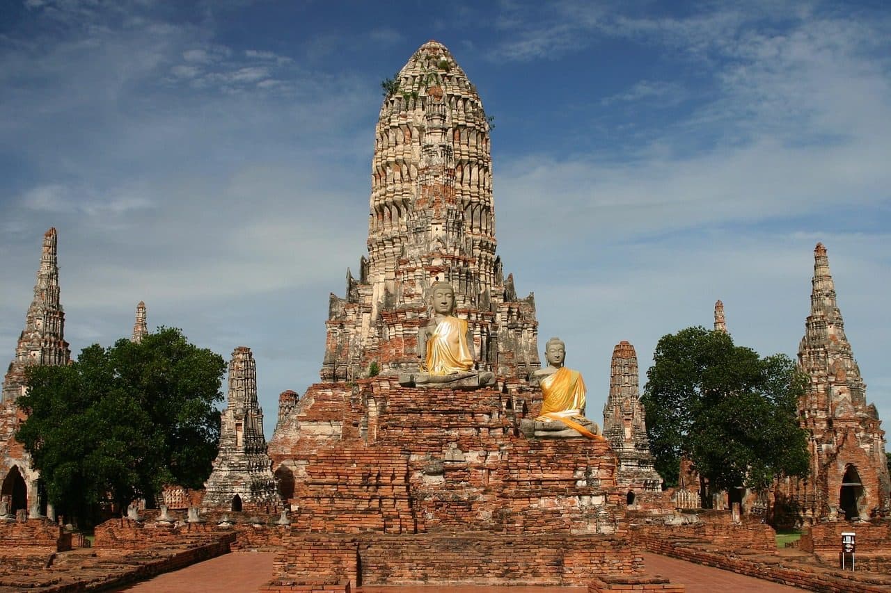 The brick prangs and Buddha images of Wat Chaiwatthanaram in Ayutthaya